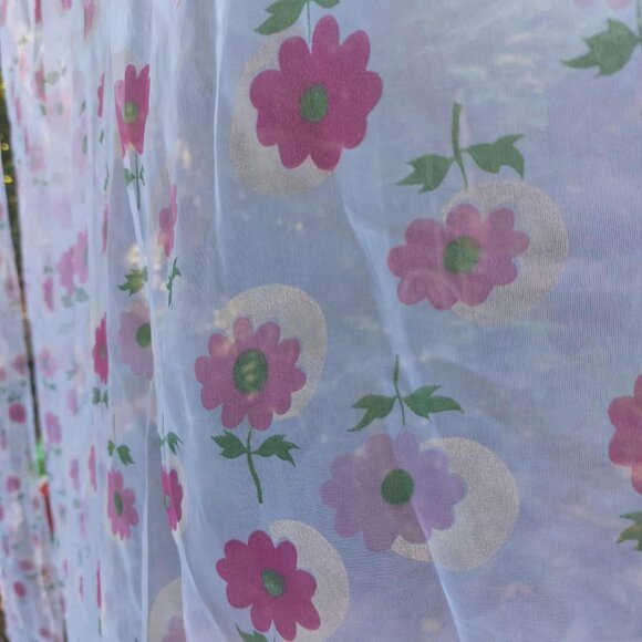 Semi sheer set of vintage Scandinavian curtains. each 41" wide by 60" long - Picture 8 of 8